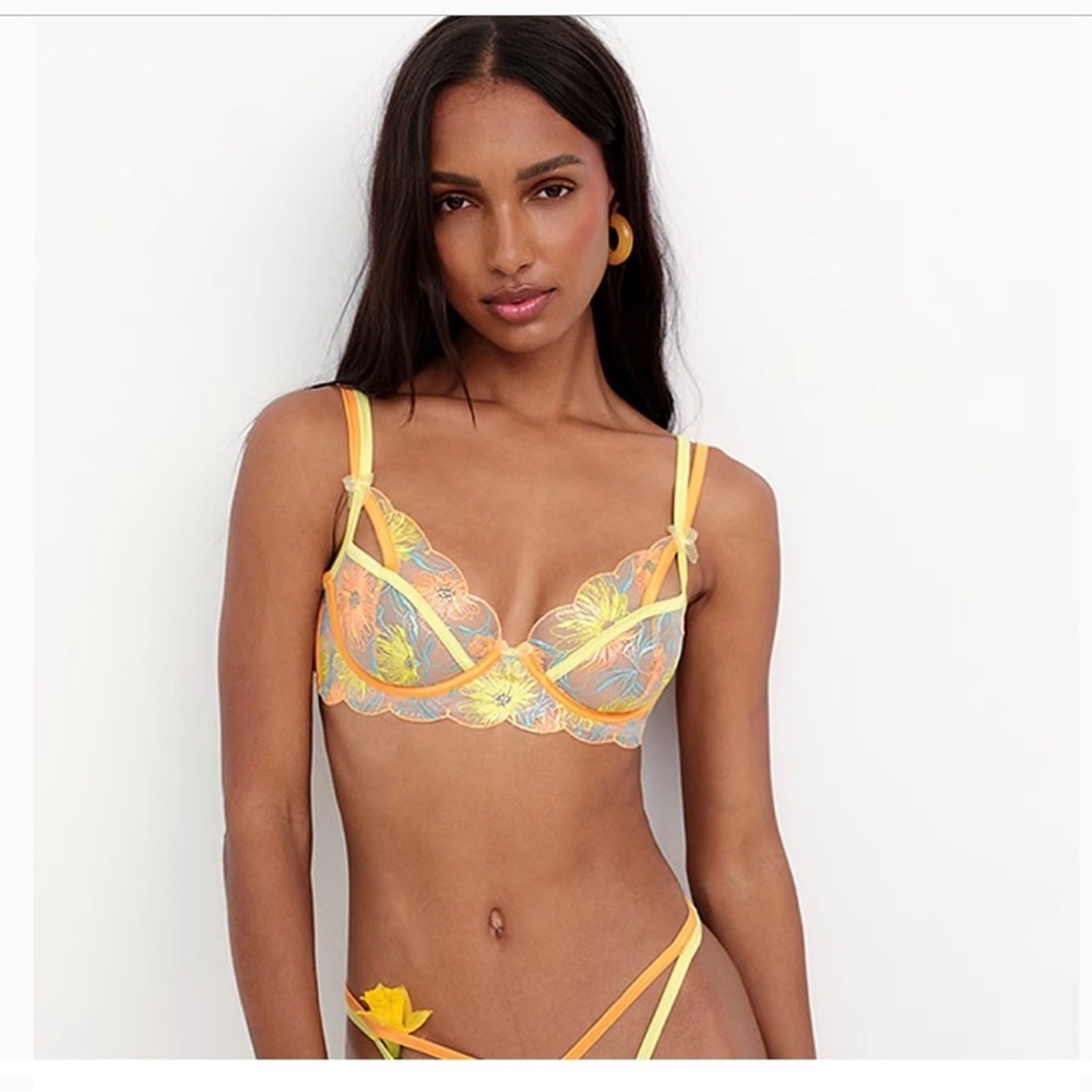 New - For Love & Lemons floral lace bra